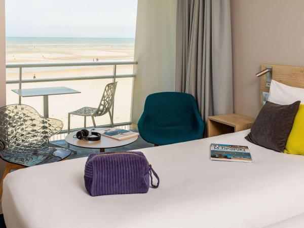 ibis Thalassa Le Touquet : photo 4 de la chambre chambre lits jumeaux standard avec balcon - vue sur mer