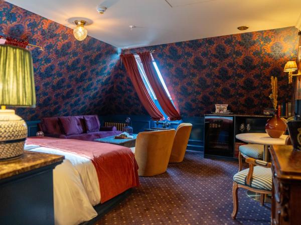 Charmante - Skostredet Hôtel : photo 8 de la chambre grande chambre noble