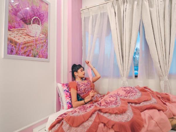 Hotel Sarang Palace - Boutique Stays : photo 5 de la chambre lavender theme neo modern room with designer bed and extra day bed