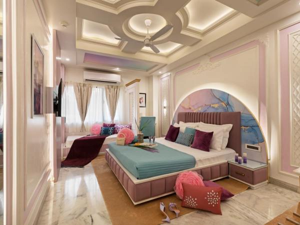 Hotel Sarang Palace - Boutique Stays : photo 2 de la chambre lavender theme neo modern room with designer bed and extra day bed