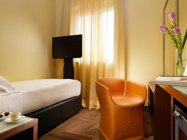 UNAHOTELS Mediterraneo Milano : photo 1 de la chambre chambre simple