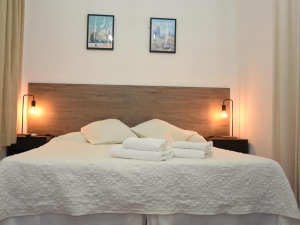 Ally's Bed&Breakfast, : photo 4 de la chambre chambre double ou lits jumeaux intérieure avec salle de bains privative