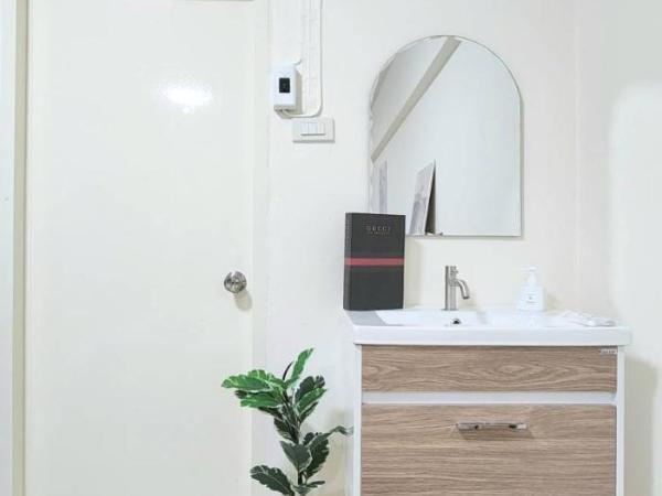 New Renovated room near DMK/BTS/Impact/Government : photo 7 de la chambre chambre double avec salle de bains privative