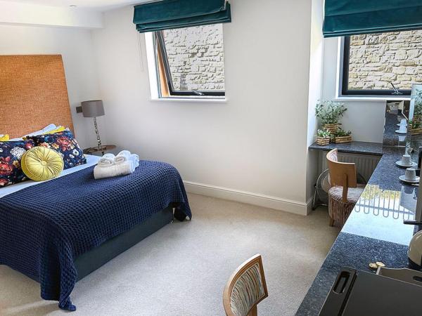 Beachcliff Rooms & Apartments : photo 10 de la chambre chambre double - vue sur jardin