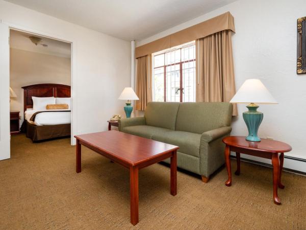 The Baroness Hotel : photo 2 de la chambre queen suite (no air-conditioning)