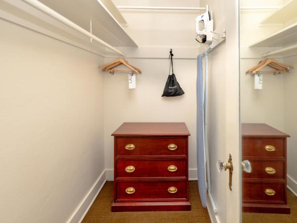 The Baroness Hotel : photo 1 de la chambre twin suite with two twin beds (no air-conditioning)