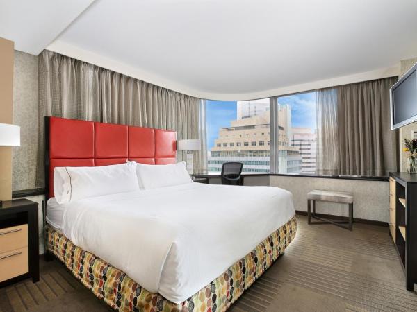 Holiday Inn Express Denver Downtown, an IHG Hotel : photo 2 de la chambre chambre lit king-size – douche accessible en fauteuil roulant - non-fumeurs