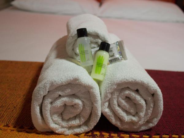 Pousada Casa da Pedra : photo 8 de la chambre chambre familiale (6 adultes)