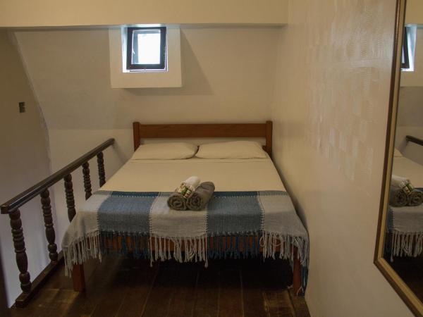 Pousada Casa da Pedra : photo 3 de la chambre chambre familiale (6 adultes)