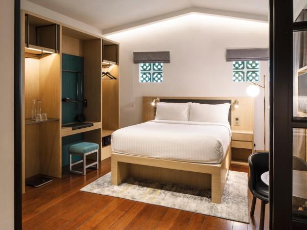 KēSa House, The Unlimited Collection managed by The Ascott Limited : photo 2 de la chambre studio premier avec balcon ou salon