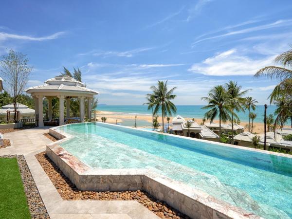 Devasom Khao Lak Beach Resort & Villas : photo 10 de la chambre devasom sky villa two-bedroom oceanfront penthouse