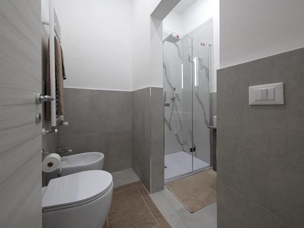 Triumvirato Rooms : photo 5 de la chambre chambre double avec baignoire spa