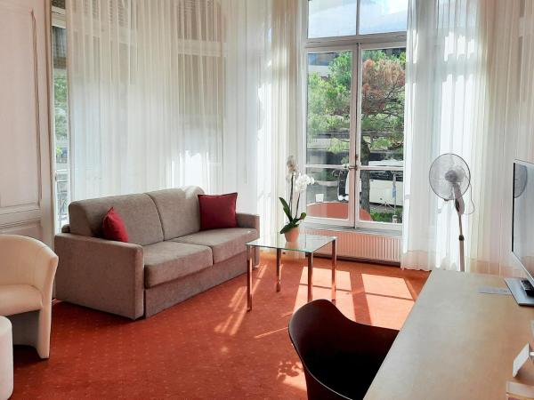 Villa Toscane : photo 7 de la chambre chambre familiale