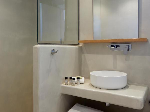 Adorno Oia : photo 4 de la chambre suite lune de miel avec bain à remous extérieur chauffé
