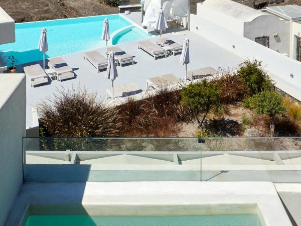 Adorno Oia : photo 3 de la chambre suite lune de miel avec bain à remous extérieur chauffé