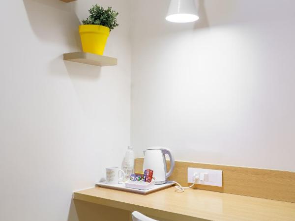 Bloom Hotel - Cyber Towers : photo 2 de la chambre chambre lit king-size deluxe