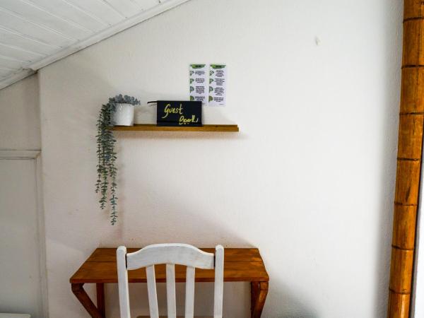 Maria Shared Apartment in Central Lisbon : photo 4 de la chambre chambre double avec salle de bains privative