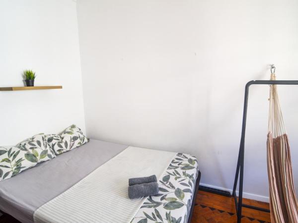 Maria Shared Apartment in Central Lisbon : photo 2 de la chambre chambre double