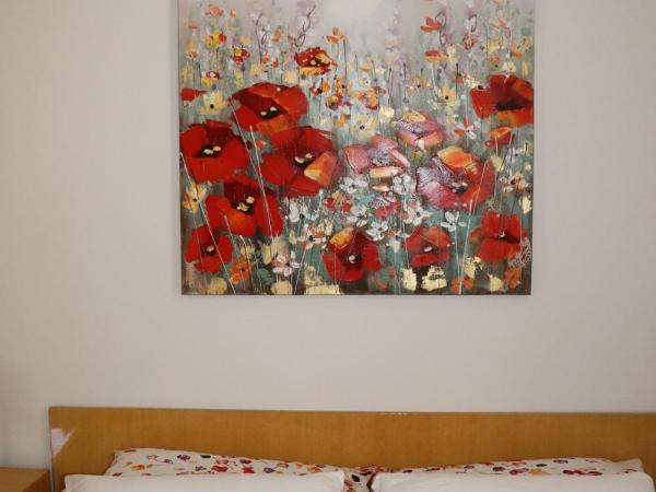 Apartments and rooms with parking space Krk - 5294 : photo 5 de la chambre appartement 1 chambre avec terrasse