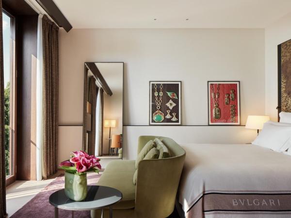 Bulgari Hotel Milano : photo 2 de la chambre suite junior 1 chambre lit king-size - vue sur jardin