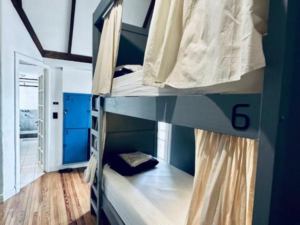 Gorilla Hostel : photo 1 de la chambre dortoir mixte de 8 lits 