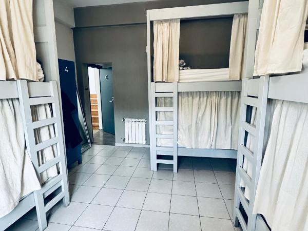 Gorilla Hostel : photo 2 de la chambre lit dans dortoir mixte de 6 lits