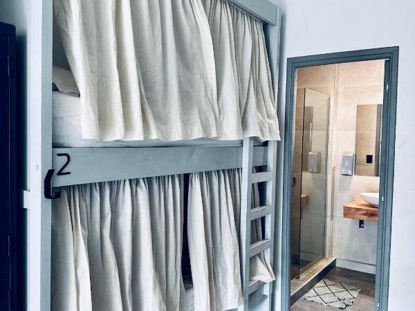 Gorilla Hostel : photo 10 de la chambre lit dans dortoir mixte de 6 lits