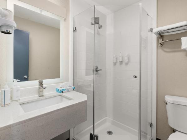 Days-Inn by Wyndham Albuquerque I-25 : photo 8 de la chambre chambre lit king-size - non-fumeurs