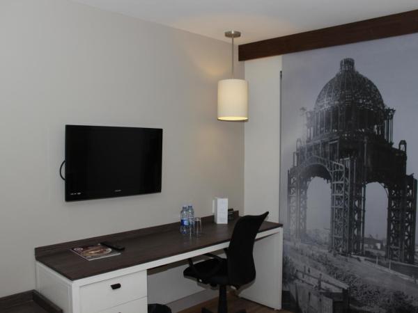 Hotel Plaza Revolución : photo 4 de la chambre chambre lit queen-size