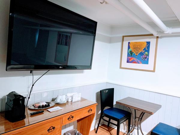 Manoir Sainte Genevieve : photo 3 de la chambre chambre lit king-size Économique - sous-sol