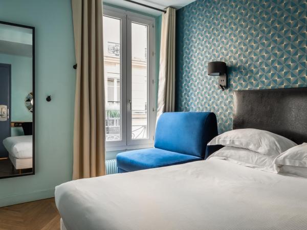 Hotel Elysée Etoile : photo 1 de la chambre chambre triple