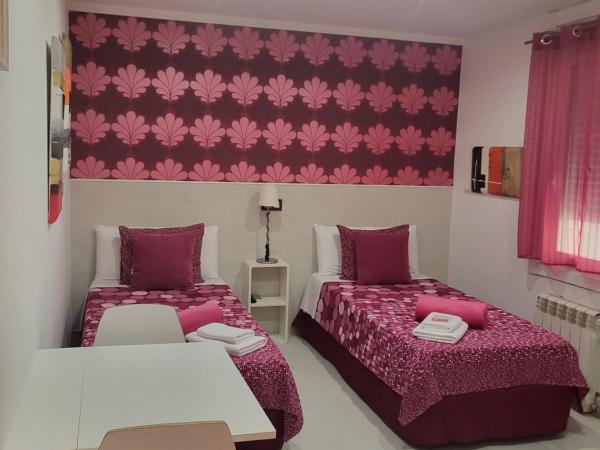 Hostal Inn Madrid : photo 8 de la chambre chambre lits jumeaux