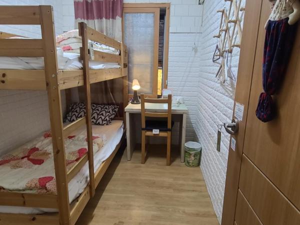 Appletree Guesthouse : photo 2 de la chambre petite chambre lits jumeaux