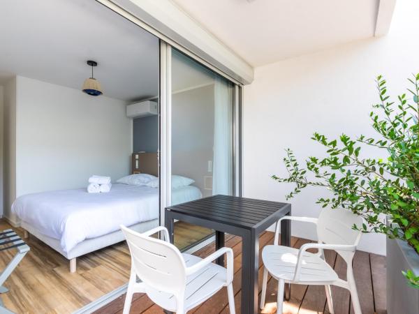 MY Hôtel Résidences - La Grande-Motte : photo 9 de la chambre appartement avec terrasse