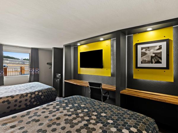 Scottish Inns Austin Downtown : photo 7 de la chambre chambre 2 lits queen-size - non-fumeurs