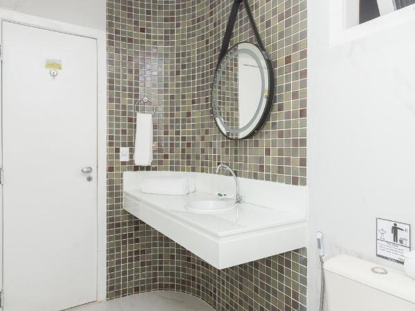 Pousada Marbella Inn : photo 5 de la chambre chambre familiale