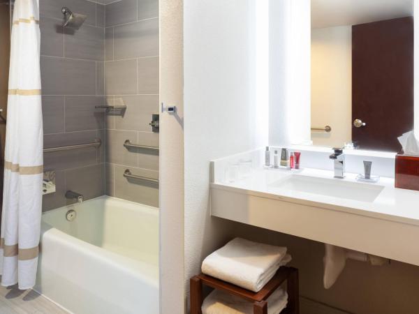 Marriott Albuquerque : photo 9 de la chambre chambre lit king-size Étage concierge
