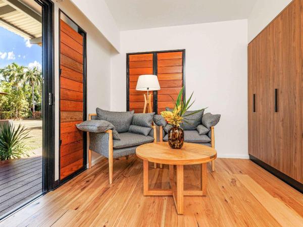 Mercure Darwin Airport Resort : photo 3 de la chambre bungalow de luxe avec lit queen-size