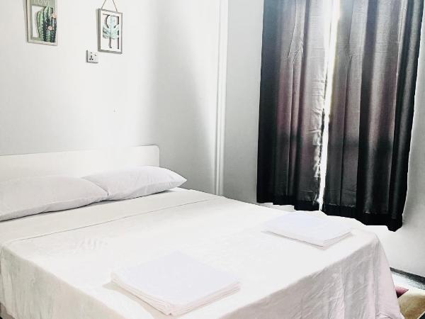 AK Greenrise Meru : photo 6 de la chambre chambre lit queen-size avec salle de bains commune