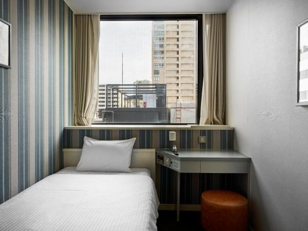 Hotel Morning Box Osaka Shinsaibashi : photo 3 de la chambre compact single room with shared bathroom and toilet