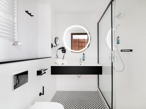 Focus Hotel Premium Lublin : photo 5 de la chambre appartement