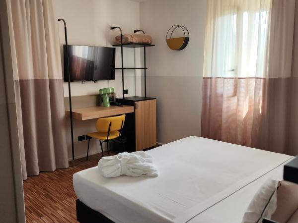 Bleis Hotel ex Hotel Imperial : photo 4 de la chambre chambre simple standard