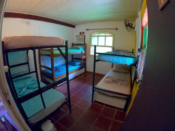 Solar Hostel Búzios : photo 1 de la chambre lit dans dortoir mixte de 6 lits