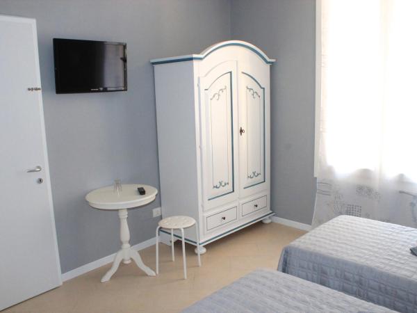 Residenza La Vecchia Vigna : photo 6 de la chambre chambre double ou lits jumeaux avec salle de bains privative