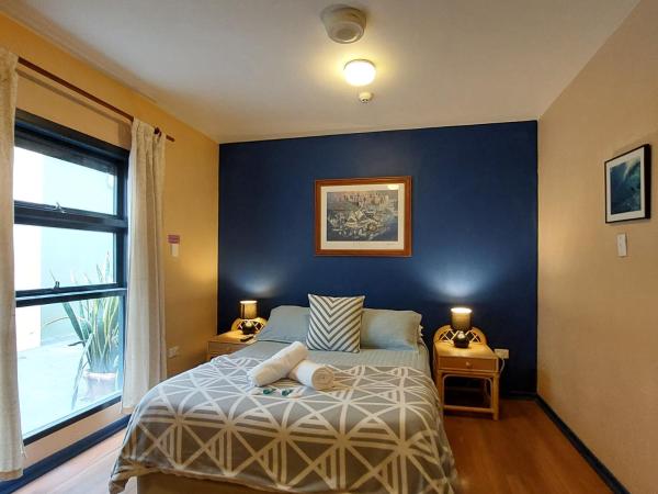 Boardrider Backpackers and Budget Motel : photo 1 de la chambre chambre double avec salle de bains commune