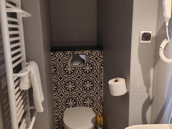 Finger Guest Rooms : photo 2 de la chambre chambre double avec salle de bains privative