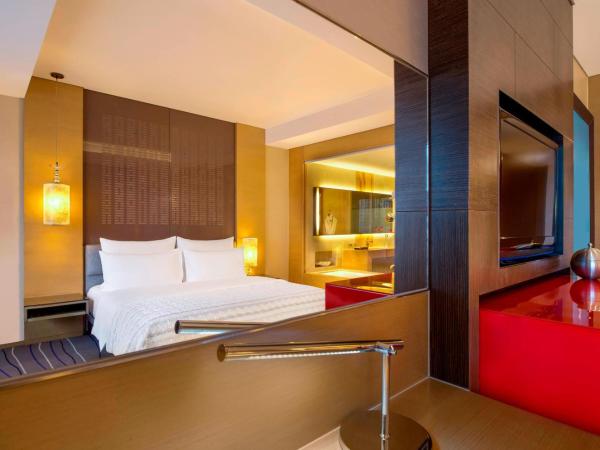 Le Méridien Qingdao : photo 1 de la chambre chambre lit king-size classique avec vue sur la ville