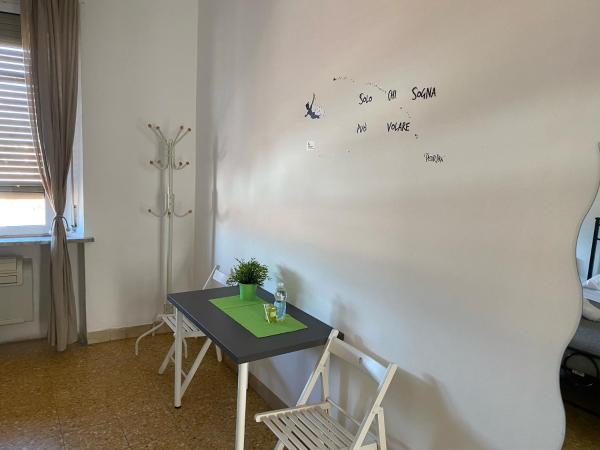 Night & Day : photo 4 de la chambre chambre simple avec salle de bains commune