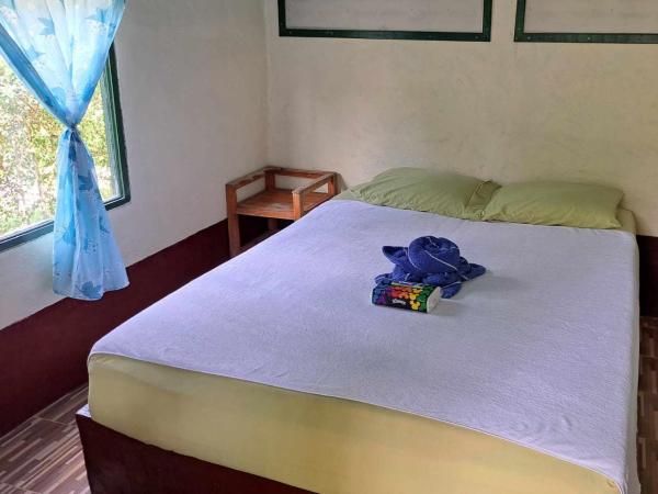 Neeno Hut : photo 3 de la chambre chambre double - vue sur jardin