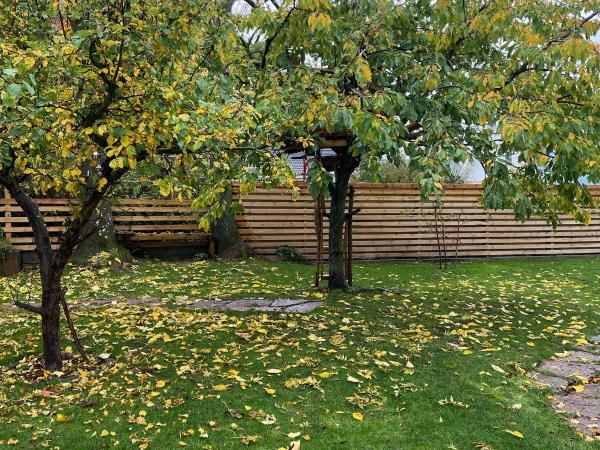 Flamur & Vannis BnB : photo 4 de la chambre chambre double avec salle de bains privative